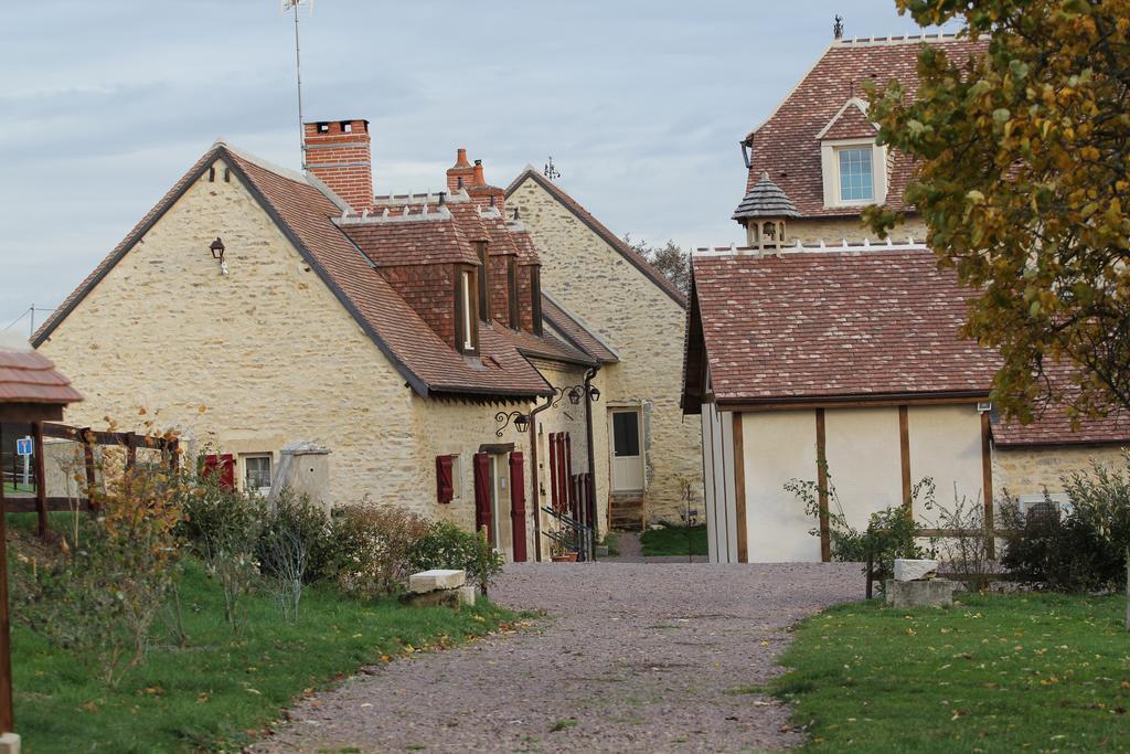 Hotel Moulin De Petoulle Charenton-du-Cher Exterior foto